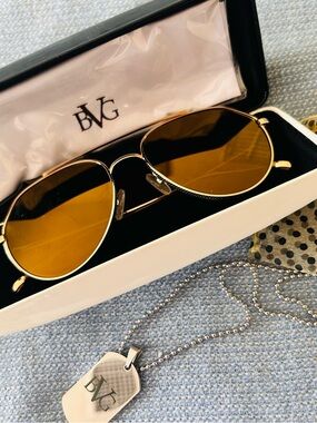 New BVD Tom Aviator glasses